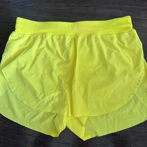 COPY - Lululemon Find Your Pace HR Short 3”